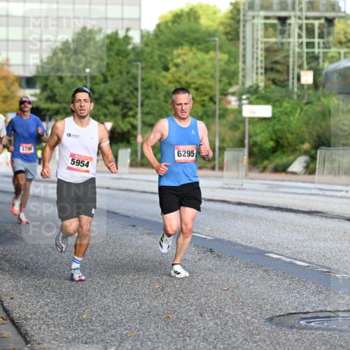06.09.2026 - CURREX Alsterlauf Dr. Thomas Lammeyer http://msf.ph/oto/10122602 06.09.2026 09:38:08 Laufen 6129, 3786, 5954, 6295 meine-sportfotos.de