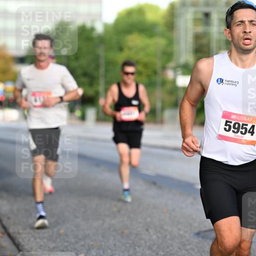06.09.2026 - CURREX Alsterlauf Dr. Thomas Lammeyer http://msf.ph/oto/10122622 06.09.2026 09:38:10 Laufen 5954 meine-sportfotos.de
