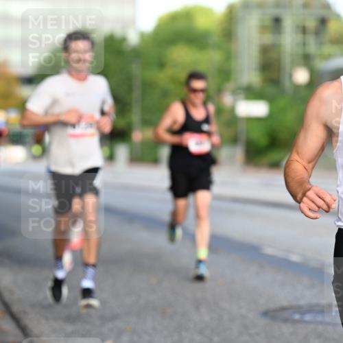 06.09.2026 - CURREX Alsterlauf Dr. Thomas Lammeyer http://msf.ph/oto/10122627 06.09.2026 09:38:10 Laufen 5954 meine-sportfotos.de