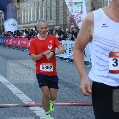 06.09.2026 - CURREX Alsterlauf Strokosch-Dieckow http://msf.ph/oto/10122630 06.09.2026 09:40:25 Ziel 2299, 3990, 4569, 4636, 5302, 5399, 5783, 5828, 5852, 6222 meine-sportfotos.de