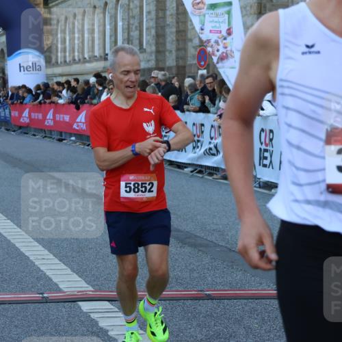 06.09.2026 - CURREX Alsterlauf Strokosch-Dieckow http://msf.ph/oto/10122637 06.09.2026 09:40:25 Ziel 2299, 3990, 4569, 4636, 5302, 5399, 5783, 5828, 5852, 6222 meine-sportfotos.de