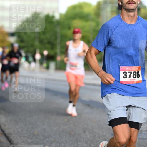 06.09.2026 - CURREX Alsterlauf Dr. Thomas Lammeyer http://msf.ph/oto/10122651 06.09.2026 09:38:13 Laufen 3786 meine-sportfotos.de