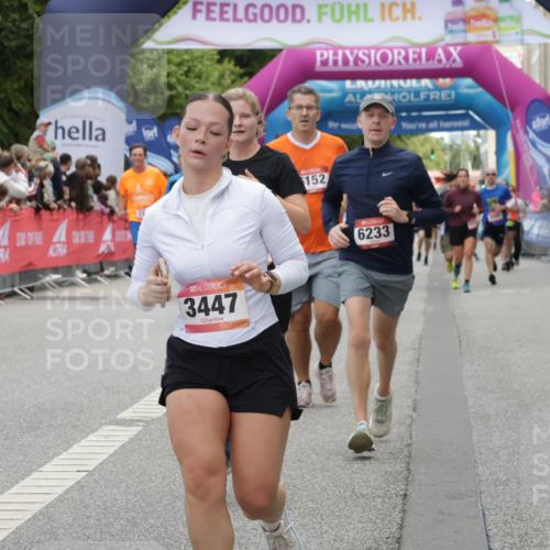 06.09.2026 - CURREX Alsterlauf Yannick Fuchs http://msf.ph/oto/10122660 06.09.2026 10:02:26 Ziel 2147, 2817, 3062, 3447, 3613, 4363, 4459, 4817, 4872, 5075, 5079, 5328, 5655, 5772, 5893, 6152, 6207, 6233 meine-sportfotos.de