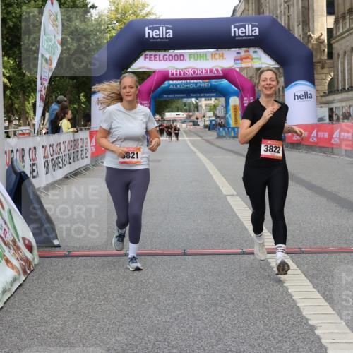 06.09.2026 - CURREX Alsterlauf Strokosch-Dieckow http://msf.ph/oto/10122680 06.09.2026 12:07:36 Ziel 1076, 3821, 3822 meine-sportfotos.de