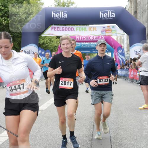 06.09.2026 - CURREX Alsterlauf Yannick Fuchs http://msf.ph/oto/10122682 06.09.2026 10:02:26 Ziel 2147, 2817, 3062, 3447, 3613, 4363, 4459, 4817, 4872, 5075, 5079, 5328, 5655, 5772, 5893, 6152, 6207, 6233 meine-sportfotos.de