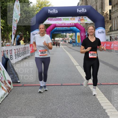 06.09.2026 - CURREX Alsterlauf Strokosch-Dieckow http://msf.ph/oto/10122700 06.09.2026 12:07:36 Ziel 1076, 3821, 3822 meine-sportfotos.de