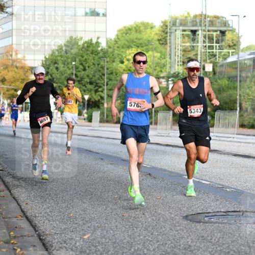 06.09.2026 - CURREX Alsterlauf Dr. Thomas Lammeyer http://msf.ph/oto/10122718 06.09.2026 09:38:19 Laufen 4657, 5383, 576, 5343 meine-sportfotos.de