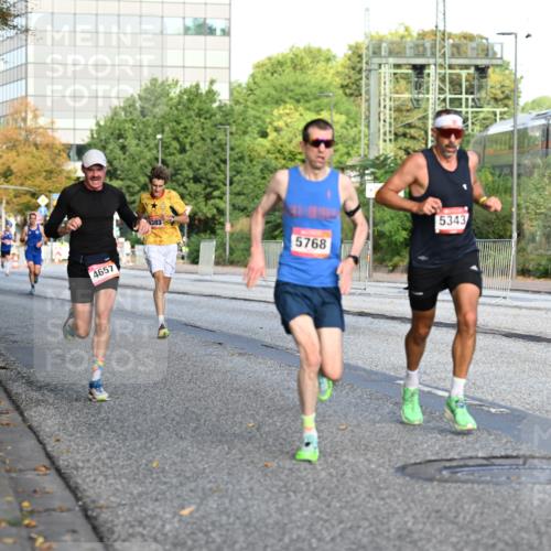 06.09.2026 - CURREX Alsterlauf Dr. Thomas Lammeyer http://msf.ph/oto/10122719 06.09.2026 09:38:19 Laufen 4657, 5383, 5768, 5343 meine-sportfotos.de