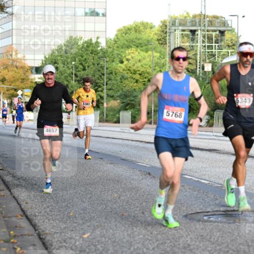 06.09.2026 - CURREX Alsterlauf Dr. Thomas Lammeyer http://msf.ph/oto/10122724 06.09.2026 09:38:20 Laufen 4657, 5383, 5768, 5343 meine-sportfotos.de
