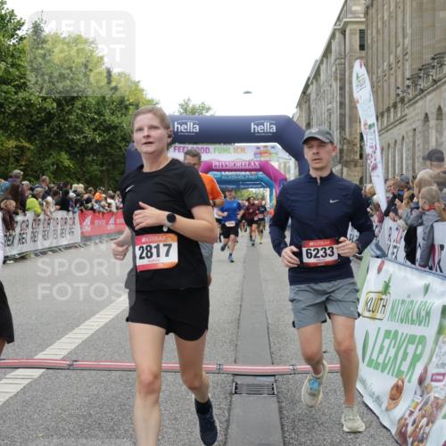06.09.2026 - CURREX Alsterlauf Yannick Fuchs http://msf.ph/oto/10122726 06.09.2026 10:02:28 Ziel 2817, 2886, 3062, 3447, 4363, 4817, 5075, 5079, 5328, 5517, 5655, 5893, 6152, 6233, 8331 meine-sportfotos.de
