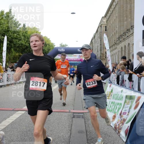 06.09.2026 - CURREX Alsterlauf Yannick Fuchs http://msf.ph/oto/10122740 06.09.2026 10:02:28 Ziel 2817, 2886, 3062, 3447, 4363, 4817, 5075, 5079, 5328, 5517, 5655, 5893, 6152, 6233, 8331 meine-sportfotos.de