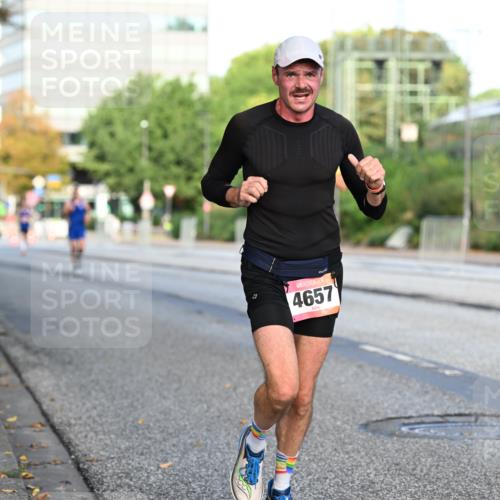 06.09.2026 - CURREX Alsterlauf Dr. Thomas Lammeyer http://msf.ph/oto/10122745 06.09.2026 09:38:21 Laufen 4657 meine-sportfotos.de