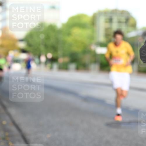 06.09.2026 - CURREX Alsterlauf Dr. Thomas Lammeyer http://msf.ph/oto/10122757 06.09.2026 09:38:22 Laufen  meine-sportfotos.de