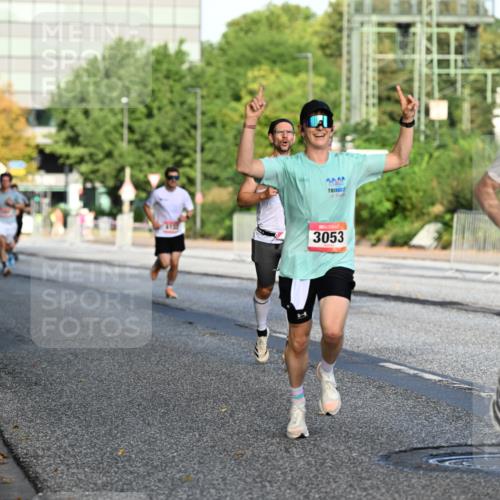 06.09.2026 - CURREX Alsterlauf Dr. Thomas Lammeyer http://msf.ph/oto/10122911 06.09.2026 09:38:40 Laufen 3053, 6135 meine-sportfotos.de