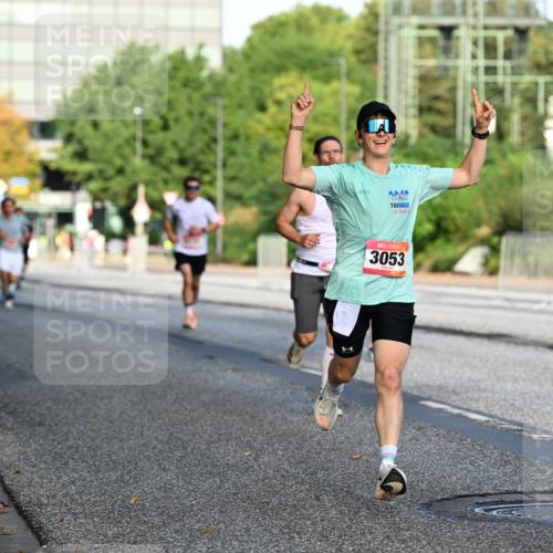 06.09.2026 - CURREX Alsterlauf Dr. Thomas Lammeyer http://msf.ph/oto/10122913 06.09.2026 09:38:40 Laufen 2024, 6135, 3053 meine-sportfotos.de