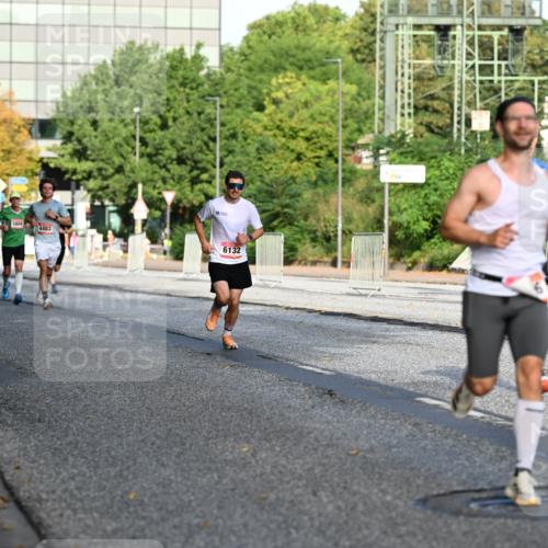 06.09.2026 - CURREX Alsterlauf Dr. Thomas Lammeyer http://msf.ph/oto/10122928 06.09.2026 09:38:42 Laufen 5404, 4483, 6132 meine-sportfotos.de