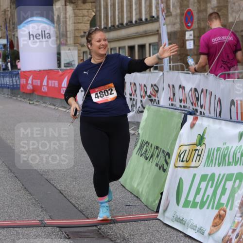 06.09.2026 - CURREX Alsterlauf Strokosch-Dieckow http://msf.ph/oto/10122931 06.09.2026 12:08:51 Ziel 4802 meine-sportfotos.de