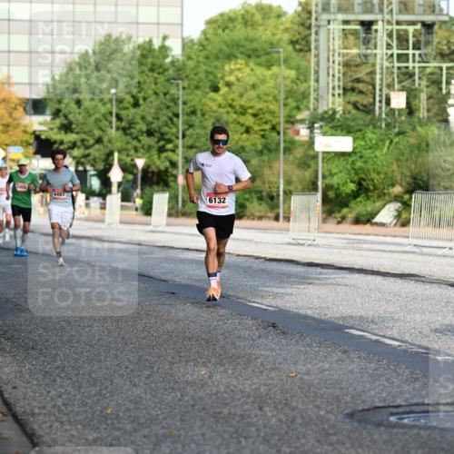 06.09.2026 - CURREX Alsterlauf Dr. Thomas Lammeyer http://msf.ph/oto/10122936 06.09.2026 09:38:43 Laufen 4483, 6132 meine-sportfotos.de