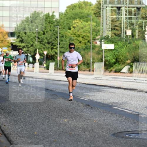 06.09.2026 - CURREX Alsterlauf Dr. Thomas Lammeyer http://msf.ph/oto/10122938 06.09.2026 09:38:43 Laufen 4483, 6132 meine-sportfotos.de