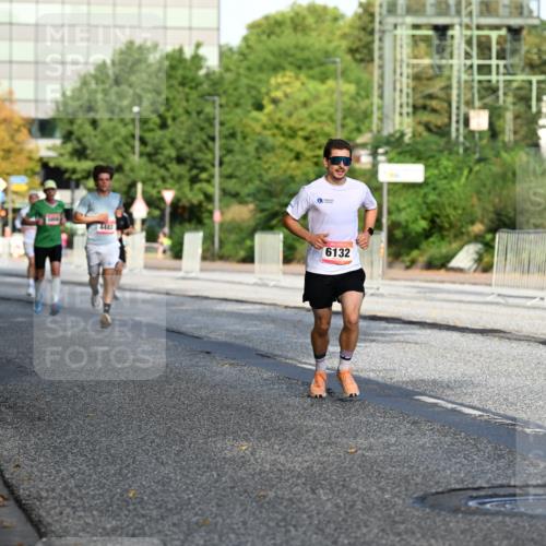 06.09.2026 - CURREX Alsterlauf Dr. Thomas Lammeyer http://msf.ph/oto/10122940 06.09.2026 09:38:44 Laufen 4483, 6132 meine-sportfotos.de
