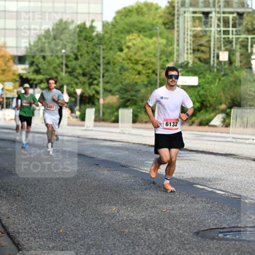 06.09.2026 - CURREX Alsterlauf Dr. Thomas Lammeyer http://msf.ph/oto/10122943 06.09.2026 09:38:44 Laufen 4483, 6132 meine-sportfotos.de
