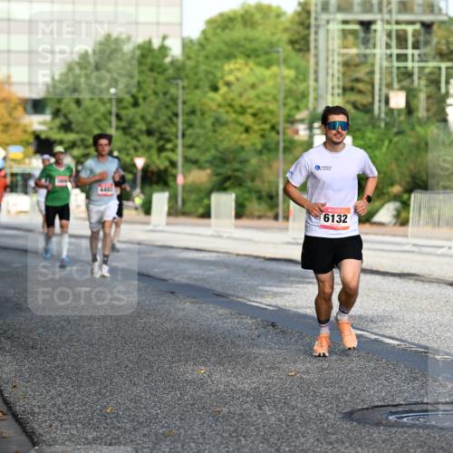 06.09.2026 - CURREX Alsterlauf Dr. Thomas Lammeyer http://msf.ph/oto/10122948 06.09.2026 09:38:44 Laufen 4443, 6132 meine-sportfotos.de