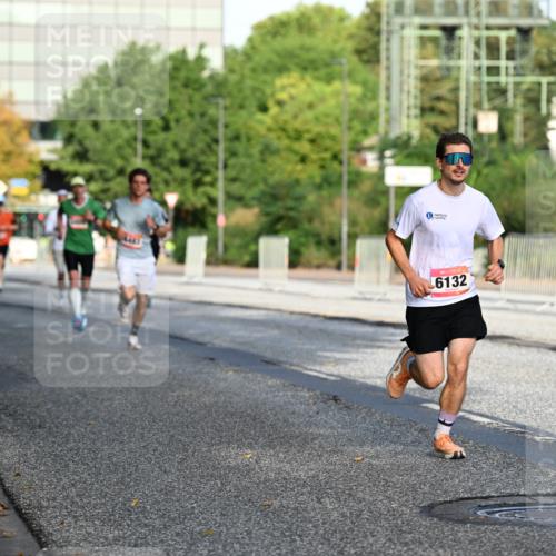 06.09.2026 - CURREX Alsterlauf Dr. Thomas Lammeyer http://msf.ph/oto/10122950 06.09.2026 09:38:45 Laufen 4443, 6132 meine-sportfotos.de