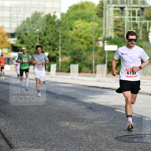 06.09.2026 - CURREX Alsterlauf Dr. Thomas Lammeyer http://msf.ph/oto/10122955 06.09.2026 09:38:45 Laufen 6132 meine-sportfotos.de
