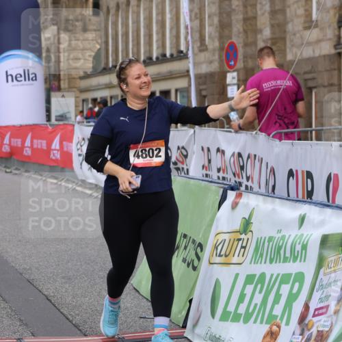 06.09.2026 - CURREX Alsterlauf Strokosch-Dieckow http://msf.ph/oto/10122957 06.09.2026 12:08:51 Ziel 4802 meine-sportfotos.de