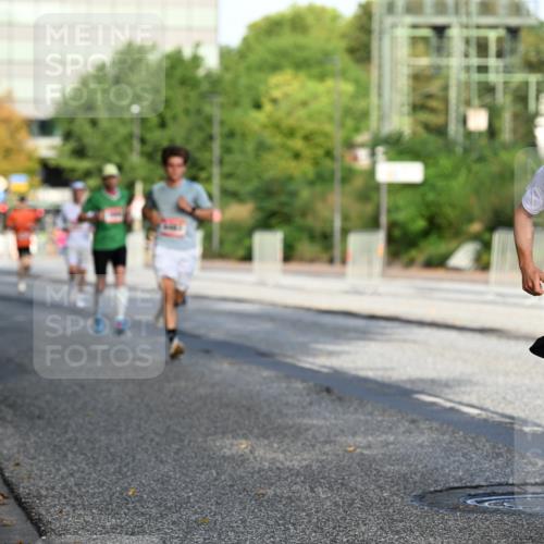 06.09.2026 - CURREX Alsterlauf Dr. Thomas Lammeyer http://msf.ph/oto/10122963 06.09.2026 09:38:46 Laufen 6132 meine-sportfotos.de