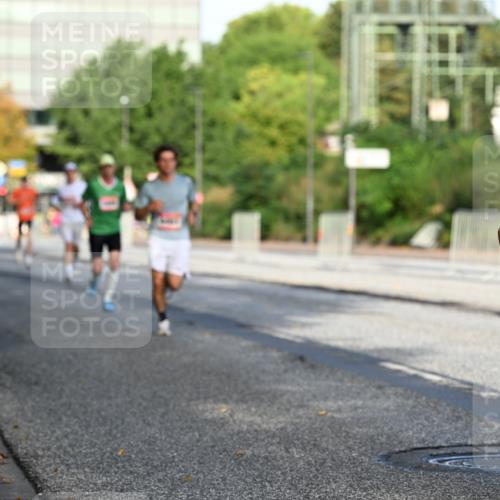 06.09.2026 - CURREX Alsterlauf Dr. Thomas Lammeyer http://msf.ph/oto/10122964 06.09.2026 09:38:46 Laufen 6132 meine-sportfotos.de