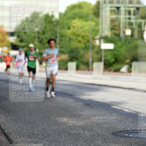 06.09.2026 - CURREX Alsterlauf Dr. Thomas Lammeyer http://msf.ph/oto/10122965 06.09.2026 09:38:46 Laufen 61 meine-sportfotos.de