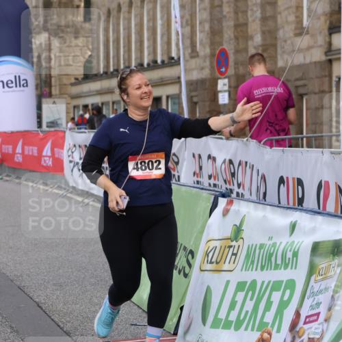 06.09.2026 - CURREX Alsterlauf Strokosch-Dieckow http://msf.ph/oto/10122968 06.09.2026 12:08:51 Ziel 4802 meine-sportfotos.de