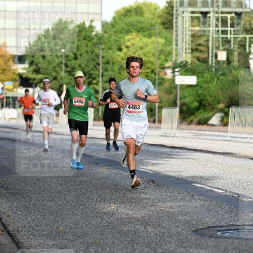 06.09.2026 - CURREX Alsterlauf Dr. Thomas Lammeyer http://msf.ph/oto/10122977 06.09.2026 09:38:47 Laufen 5808, 6122, 4483 meine-sportfotos.de