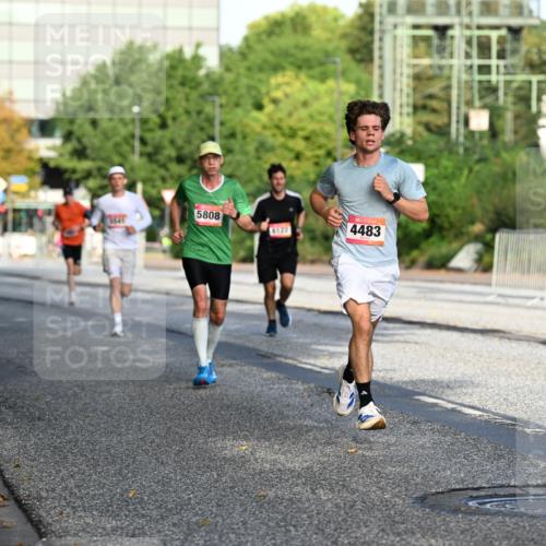 06.09.2026 - CURREX Alsterlauf Dr. Thomas Lammeyer http://msf.ph/oto/10122985 06.09.2026 09:38:48 Laufen 5808, 3641, 6122, 4483 meine-sportfotos.de