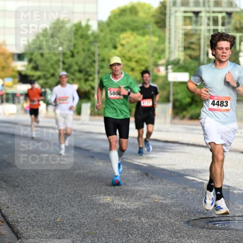 06.09.2026 - CURREX Alsterlauf Dr. Thomas Lammeyer http://msf.ph/oto/10122992 06.09.2026 09:38:48 Laufen 580, 4483 meine-sportfotos.de