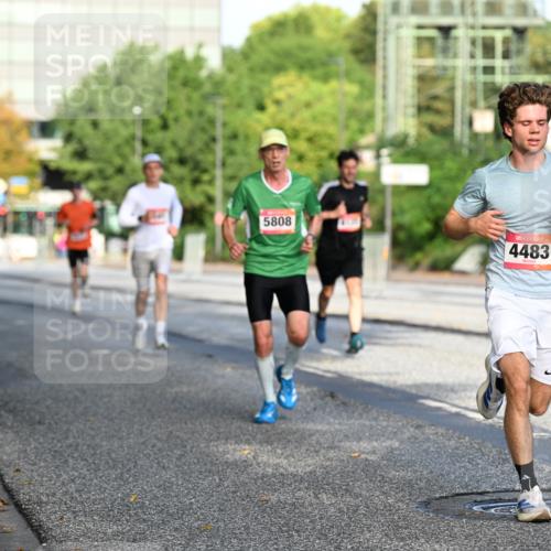 06.09.2026 - CURREX Alsterlauf Dr. Thomas Lammeyer http://msf.ph/oto/10122993 06.09.2026 09:38:48 Laufen 5808, 4483 meine-sportfotos.de