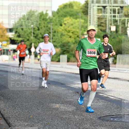 06.09.2026 - CURREX Alsterlauf Dr. Thomas Lammeyer http://msf.ph/oto/10123003 06.09.2026 09:38:49 Laufen 5541, 5808 meine-sportfotos.de