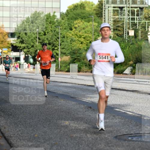 06.09.2026 - CURREX Alsterlauf Dr. Thomas Lammeyer http://msf.ph/oto/10123020 06.09.2026 09:38:51 Laufen 567, 5541 meine-sportfotos.de