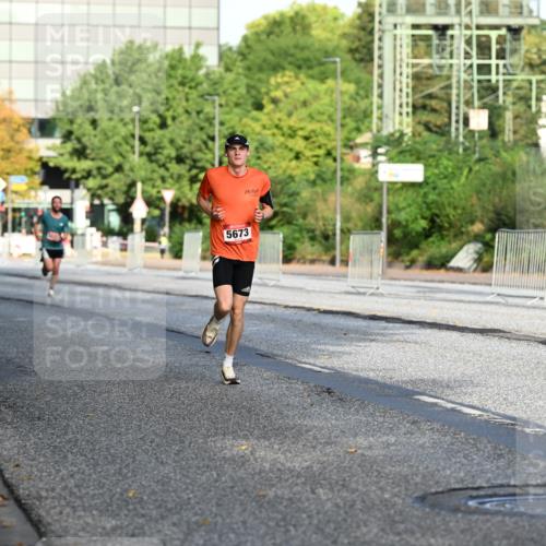 06.09.2026 - CURREX Alsterlauf Dr. Thomas Lammeyer http://msf.ph/oto/10123034 06.09.2026 09:38:53 Laufen 5673 meine-sportfotos.de