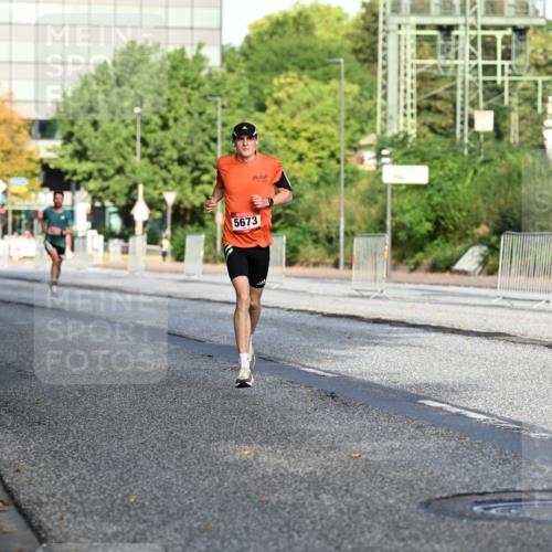 06.09.2026 - CURREX Alsterlauf Dr. Thomas Lammeyer http://msf.ph/oto/10123036 06.09.2026 09:38:53 Laufen 5673 meine-sportfotos.de