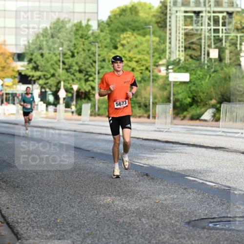 06.09.2026 - CURREX Alsterlauf Dr. Thomas Lammeyer http://msf.ph/oto/10123038 06.09.2026 09:38:53 Laufen 5673 meine-sportfotos.de