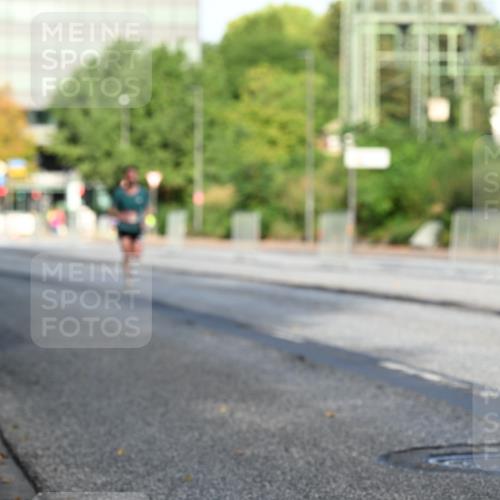 06.09.2026 - CURREX Alsterlauf Dr. Thomas Lammeyer http://msf.ph/oto/10123066 06.09.2026 09:38:55 Laufen  meine-sportfotos.de