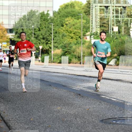 06.09.2026 - CURREX Alsterlauf Dr. Thomas Lammeyer http://msf.ph/oto/10123082 06.09.2026 09:38:59 Laufen 3201, 551 meine-sportfotos.de
