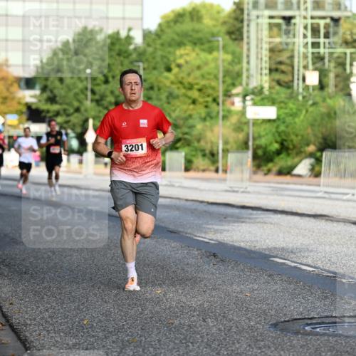 06.09.2026 - CURREX Alsterlauf Dr. Thomas Lammeyer http://msf.ph/oto/10123095 06.09.2026 09:39:00 Laufen 3201 meine-sportfotos.de