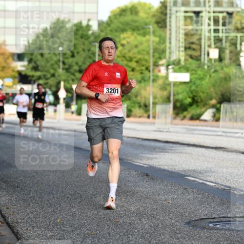 06.09.2026 - CURREX Alsterlauf Dr. Thomas Lammeyer http://msf.ph/oto/10123098 06.09.2026 09:39:01 Laufen 3201 meine-sportfotos.de