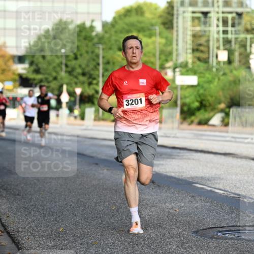 06.09.2026 - CURREX Alsterlauf Dr. Thomas Lammeyer http://msf.ph/oto/10123103 06.09.2026 09:39:01 Laufen 3201 meine-sportfotos.de
