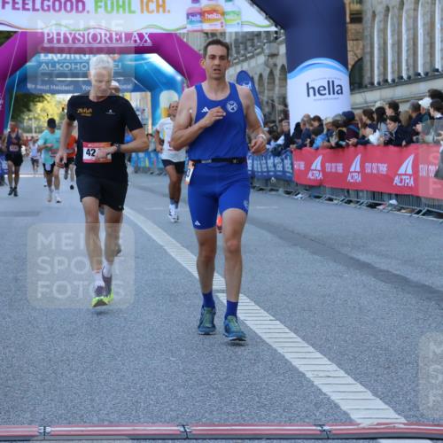 06.09.2026 - CURREX Alsterlauf Strokosch-Dieckow http://msf.ph/oto/10123136 06.09.2026 09:41:11 Ziel 2631, 3780, 3997, 4172, 4243, 5623, 6024, 6080, 6135 meine-sportfotos.de