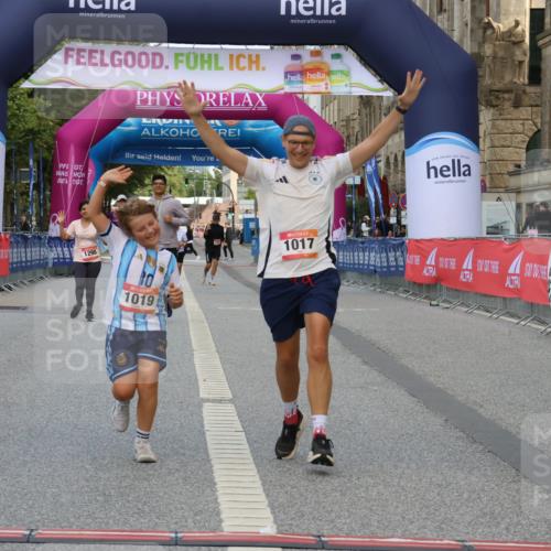 06.09.2026 - CURREX Alsterlauf Strokosch-Dieckow http://msf.ph/oto/10123137 06.09.2026 12:09:33 Ziel 1017, 1019 meine-sportfotos.de