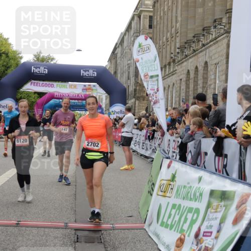 06.09.2026 - CURREX Alsterlauf Yannick Fuchs http://msf.ph/oto/10123152 06.09.2026 10:02:41 Ziel 2135, 2304, 2486, 2488, 2702, 2954, 3028, 3042, 3089, 3221, 3222, 3532, 3584, 3790, 3858, 3882, 4173, 4263, 4285, 4325, 4550, 4594, 4624, 5379, 5693, 5698, 5908, 6120, 6174, 6203, 6219, 6431, 8121, 8147, 8244, 8268, 8305 meine-sportfotos.de